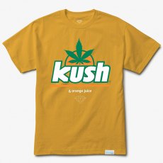 <img class='new_mark_img1' src='https://img.shop-pro.jp/img/new/icons6.gif' style='border:none;display:inline;margin:0px;padding:0px;width:auto;' />DIAMOND SUPPLY CO.×Taylor Gang "KUSH LOGO" Tシャツ / イエロー