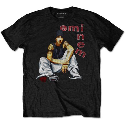 <img class='new_mark_img1' src='https://img.shop-pro.jp/img/new/icons30.gif' style='border:none;display:inline;margin:0px;padding:0px;width:auto;' />Eminem "Letters" Tシャツ / ブラック