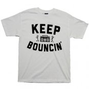 <img class='new_mark_img1' src='https://img.shop-pro.jp/img/new/icons21.gif' style='border:none;display:inline;margin:0px;padding:0px;width:auto;' />Manifest "KEEP BOUNCIN'" Tシャツ / ホワイト、ブラック