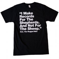 <img class='new_mark_img1' src='https://img.shop-pro.jp/img/new/icons30.gif' style='border:none;display:inline;margin:0px;padding:0px;width:auto;' />R.A. The Rugged Man "Shepherds Not Sheep" T / ֥å