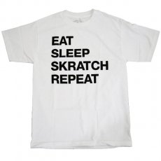 <img class='new_mark_img1' src='https://img.shop-pro.jp/img/new/icons30.gif' style='border:none;display:inline;margin:0px;padding:0px;width:auto;' />Beat Junkies "EAT SLEEP SCRATCH REPEAT" T / ۥ磻