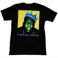 <img class='new_mark_img1' src='https://img.shop-pro.jp/img/new/icons30.gif' style='border:none;display:inline;margin:0px;padding:0px;width:auto;' />Brooklyn Mint "Notorious B.I.G - Yellow Frame " Tシャツ / ブラック