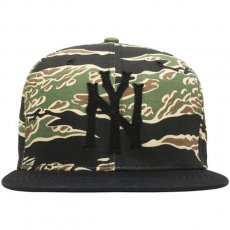 <img class='new_mark_img1' src='https://img.shop-pro.jp/img/new/icons21.gif' style='border:none;display:inline;margin:0px;padding:0px;width:auto;' />Reason Clothing  "Camo NY" スナップバックキャップ / カモ x ブラック