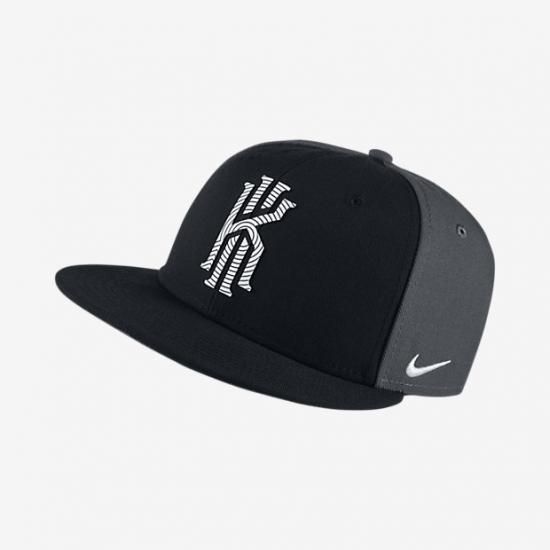 NIKE カイリー TRUE