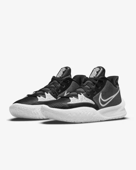 NIKE カイリー 4 Low (Team)　ブラック×ホワイト - NBAグッズ バスケショップ通販専門店 ロッカーズ