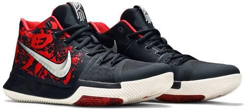 なかなか出回らないレア品ですNIKE KYRIE 3 Samurai 【早い者勝ち‼︎】