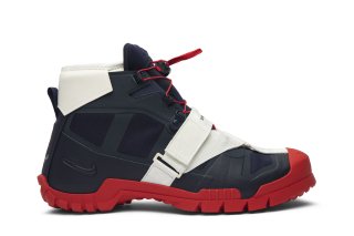 Undercover x SFB Mountain 'Obsidian Red' ͥ