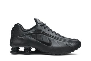 Shox R4 'Triple Black'