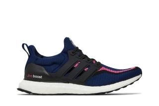 Real Madrid x UltraBoost DNA 'Football Pack' ͥ