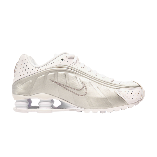 Wmns Shox R4 'White Metallic' - NBAグッズ バスケショップ通販専門店 ...