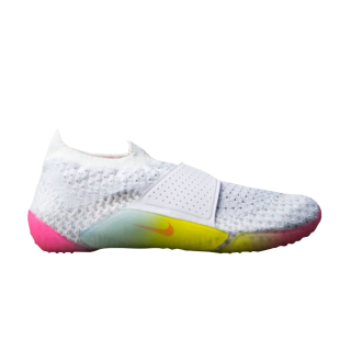NikeLab Wmns City Knife 3 Flyknit 'White Racer Pink'