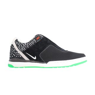 Zoom Tre 'Black Leaf Green'
