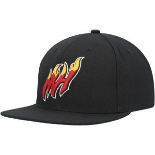 Amazon.co.jp: Mitchell & Ness マイアミヒート スナップバック