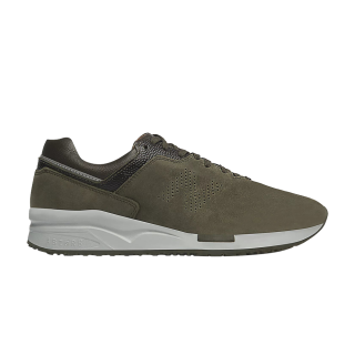 2016 Deconstructed 'Olive Moss'