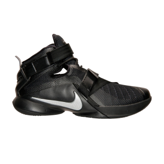 LeBron Soldier 9 'Blackout'