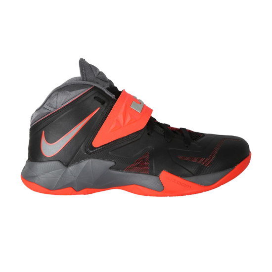 Zoom LeBron Soldier 7 ᡼