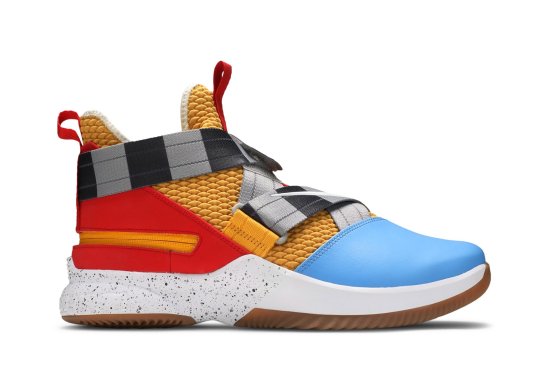 LeBron Soldier 12 FlyEase Extra-Wide 'Toy Story' ᡼