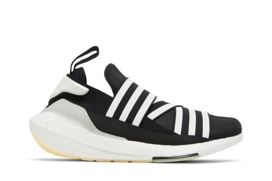 Y-3 UltraBoost 22 'Black White' ᡼