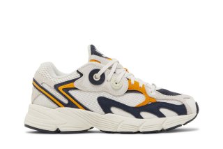 Wmns Astir 'White Legend Ink'