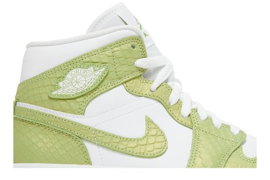 Wmns Air Jordan 1 Mid SE Green Python NBA