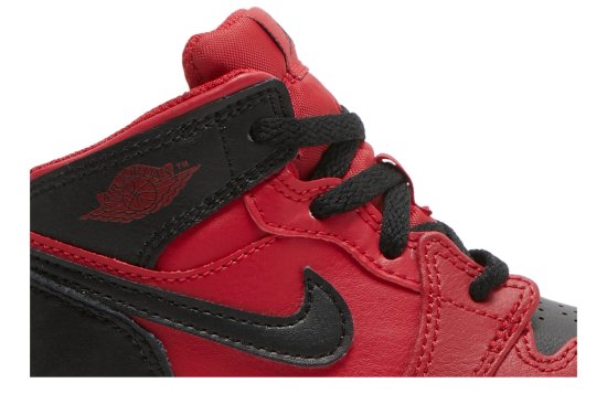 Nike orders Air Jordan 1 Mid Reverse Bred Sneakers