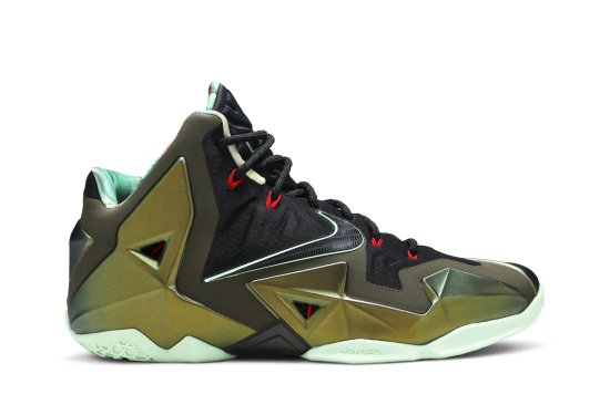 LeBron 11 'King's Pride' ᡼