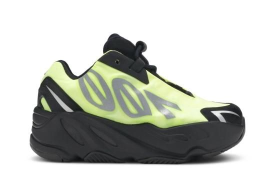 Yeezy Boost 700 MNVN Infant 'Phosphor' ᡼