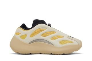 Yeezy 700 V3 Infants 'Safflower'
