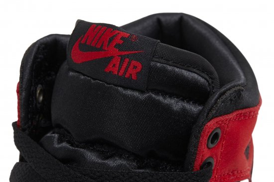 Wmns Air Jordan 1 Retro High OG 'Satin Bred' 2023 ᡼10