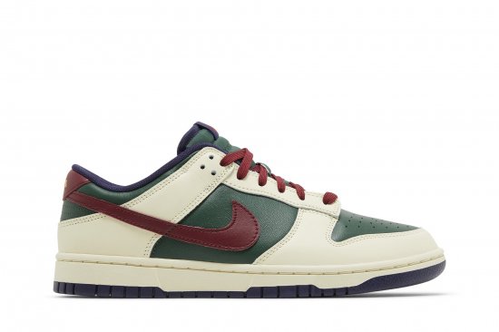 Dunk Low 'From Nike, To You - Gorge Green' ᡼