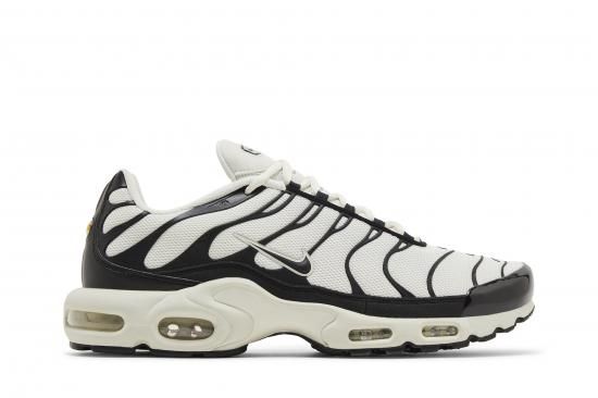 Air Max Plus Essential 'Panda' ᡼