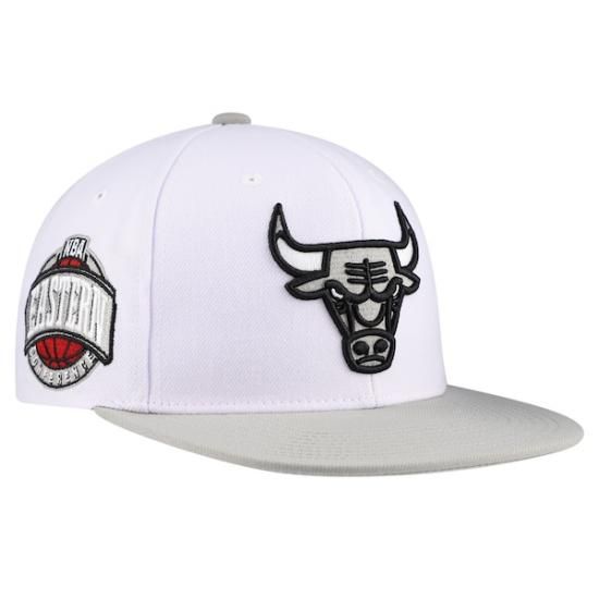シカゴブルズ ミッチェル&ネス コア スナップバック ハット - ホワイト イメージ3