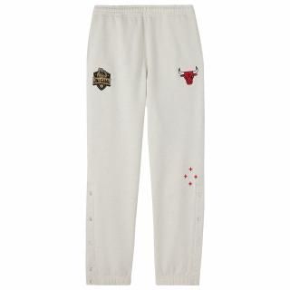 シカゴブルズ OVO x NB サムネイル