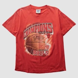 シカゴブルズ Lee アパレル 1998 Tシャツ - レッド - M バイ ファナティクス リアル サムネイル