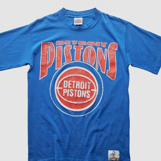 デトロイトピストンズ Nutmeg Mills 90s Tシャツ - ブルー - M バイ ファナテ イメージ2