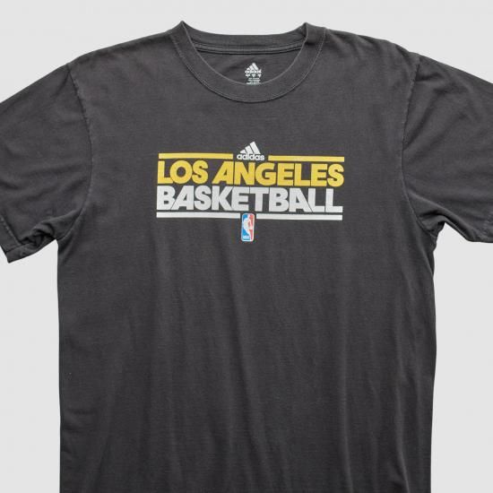ロサンゼルス・レイカーズ Adidas 2000s Tシャツ - ブラック - S バイ ファナティ イメージ2
