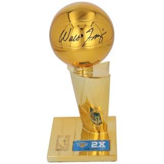 ウォルト・フレイジャー ニュー サムネイル