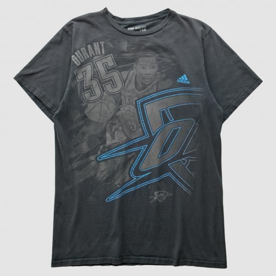 オクラホマシティサンダー Adidas 2010s Tシャツ - チャコール - S バイ ファナテ イメージ1