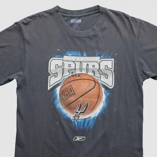 サンアントニオスパーズ リーボック 2000s Tシャツ - チャコール - M バイ ファナティク イメージ2