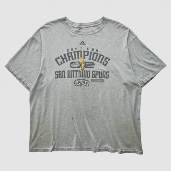 サンアントニオスパーズ Adidas 2007 Tシャツ - グレー - 2XL バイ ファナティク イメージ1