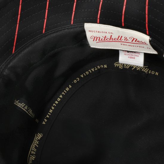 シカゴ・ブルズ x DANNI