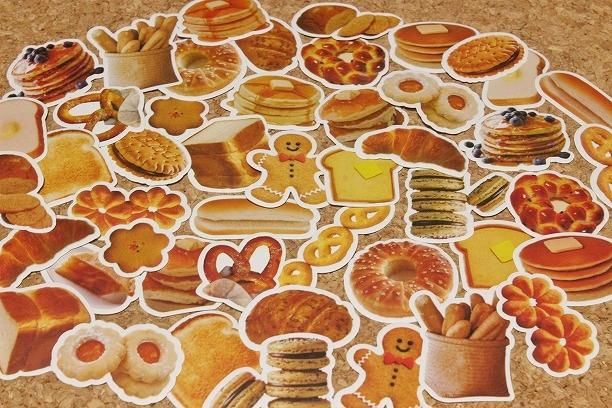 発色のよいフレークシール パンとクッキーの詰め合わせ 発色のよいフレークシール パンとクッキーの詰め合わせ