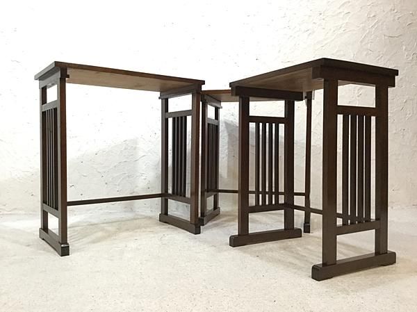 英国アンティーク木製ネストテーブル3台/収納式机サイドテーブル飾り棚(84-45 英国アンティーク木製ネストテーブル3台/収納式机/サイド