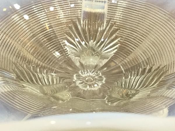 明治 大正期 ブルー 切子 ウランガラス レトロ 青乳白色 乳白色ガラス 大正期 青ガラス乳白被切子電笠(薔薇の図)(ペンダントライト