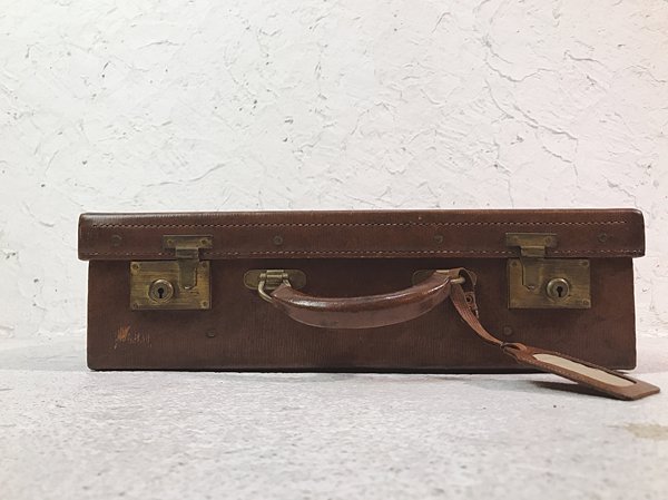 革のトランク（鍵付き） - 京都の骨董・アンティーク・ヴィンテージの 