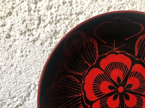 蔵出し蒔絵木皿五枚セット、吉野塗　花紋蒔絵　菓子皿 春暁画 図替 草花図 銘々皿 5枚組 五枚揃い セット 菓子皿 木皿