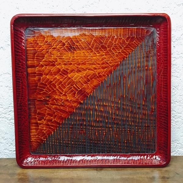 讃岐変わり彫り角盆、四季折々の料理を引き立てる