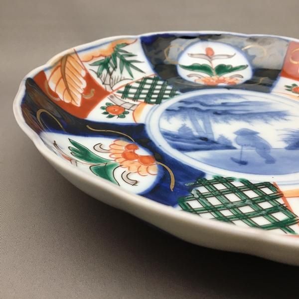 中国古美術・珍蔵粉彩・花鳥絵磁器の中皿・純手描き・木製箱付・置物・文房具・観賞皿 中国古美術・珍蔵粉彩・花鳥絵磁器の中皿・純手描き・刺繍箱