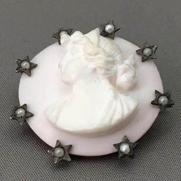 カメオブローチ アクセサリー 直径Φ2.5cm 高さH1.5cm