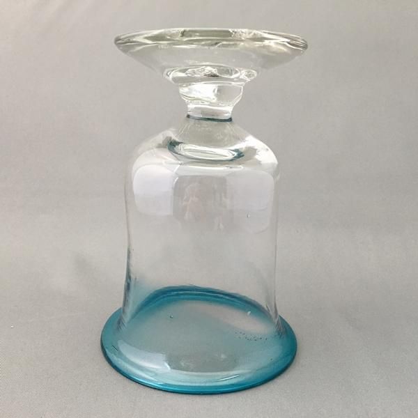 大正ガラス(少々歪み・混入物あり)